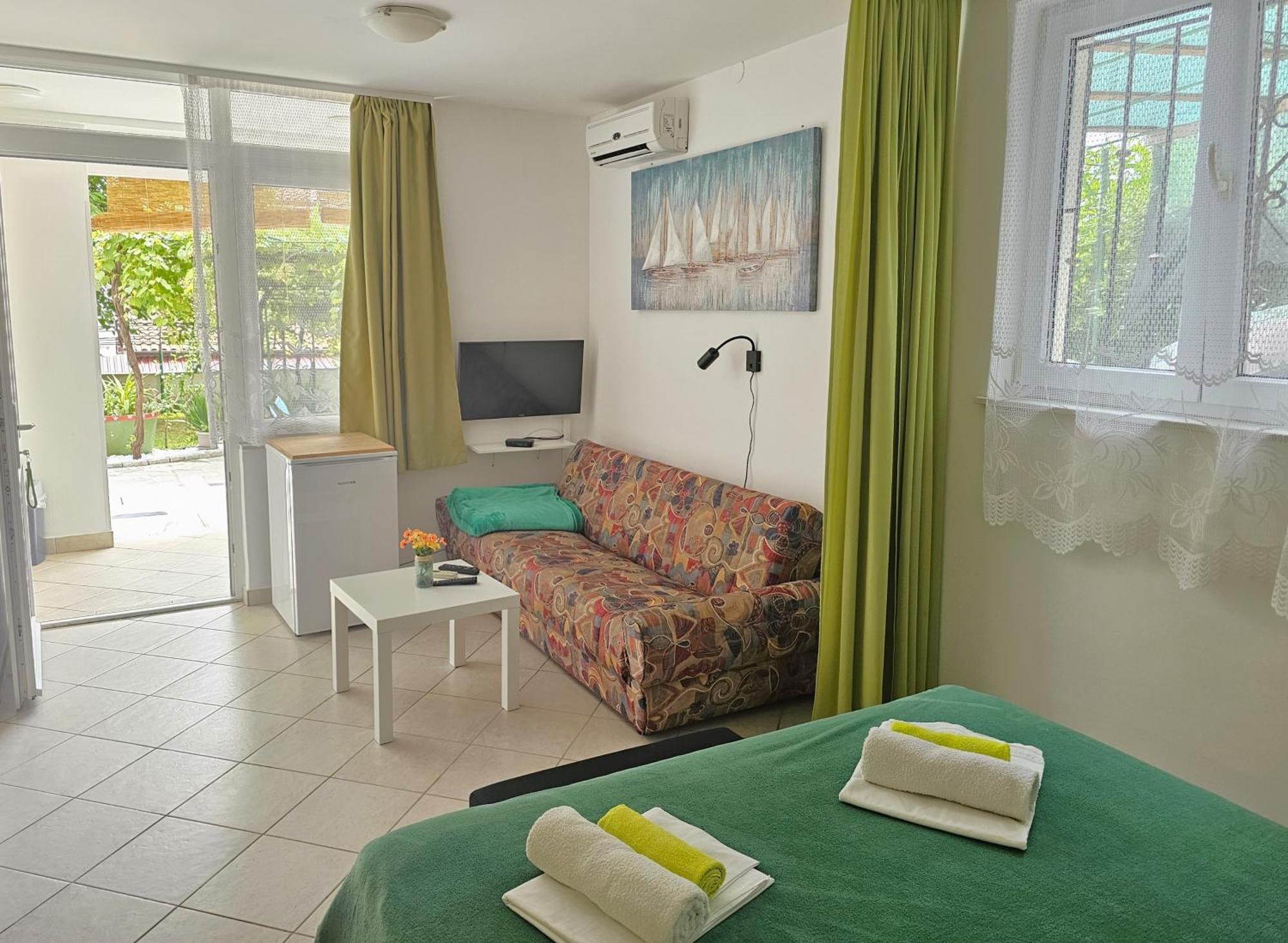 Apartments Crikvenica Megan 1 外观 照片